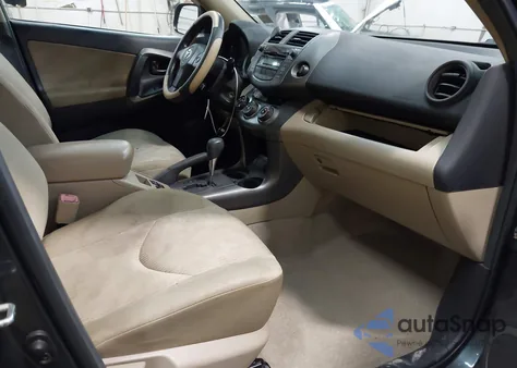 2011 Toyota Rav4 z USA, uszkodzony, nr VIN 2T3BF4DV2BW089752